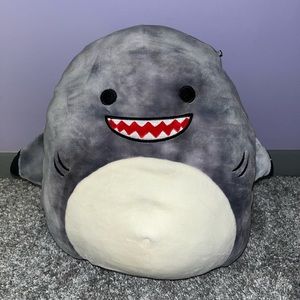 12’ Gordon the shark Squishmallow, NWT (although removed WILL BE INCLUDED)🦈